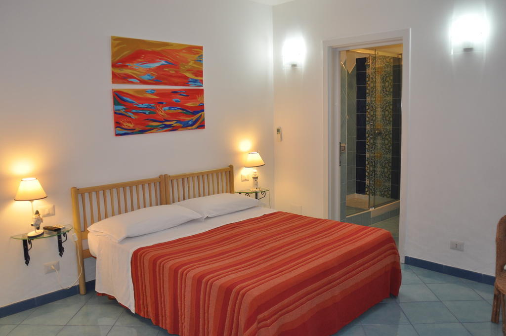 Il Mediterraneo - Adults Only Ponza Exterior photo