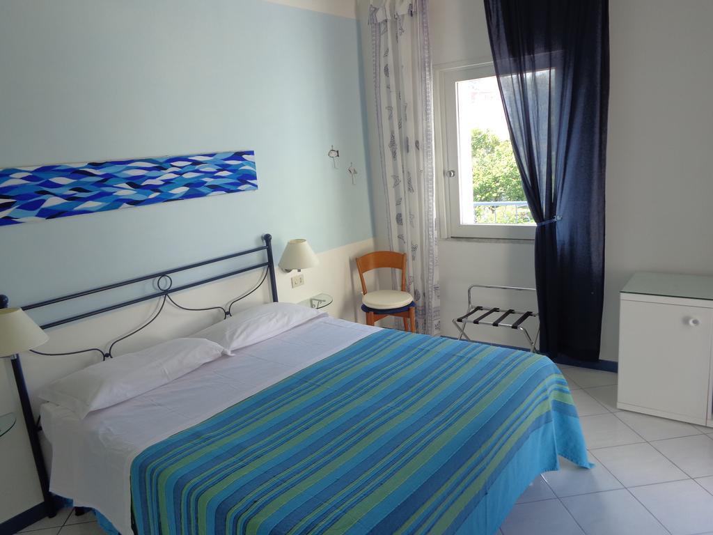 Il Mediterraneo - Adults Only Ponza Exterior photo